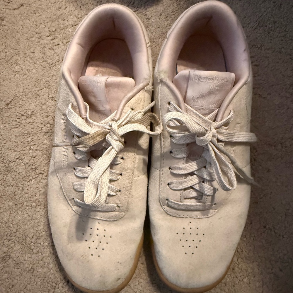 Reebok Women's Light Pink Sneakers